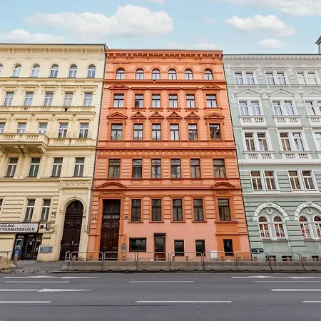 Modern With Balcony & Free Parking Appartement *