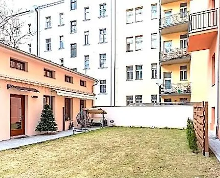 Modern Apartment With Balcony & Free Parking Praga
