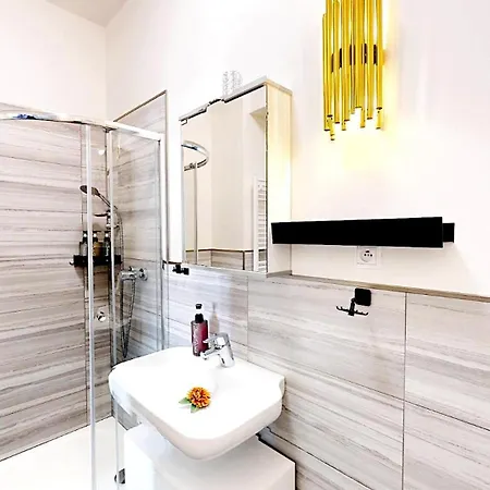 Apartament Modern Apartment With Balcony & Free Parking Praga